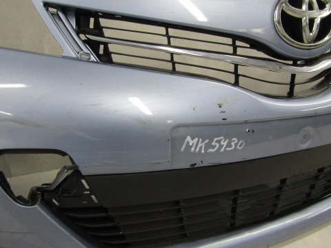 Zderzak przód przedni Toyota Yaris III 3 11-13