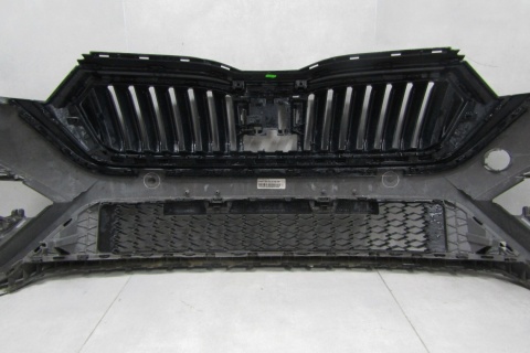 ZDERZAK PRZÓD PRZEDNI SKODA OCTAVIA IV RS 20-24