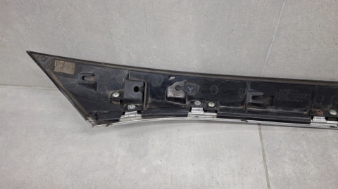 Blenda listwa klapy tył INFINITI QX30 Q30 15-19