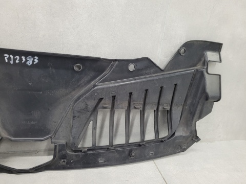 Osłona pasa przód maskownica na pas przedni Audi A8 D5 4N0 17-