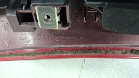 Spoiler lotka daszek klapy tył Peugeot 2008 1 13-16