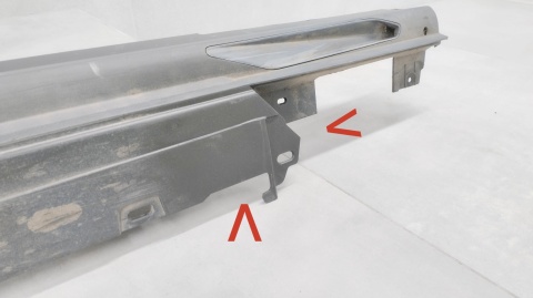 Listwa progowa prawa BMW i4 G26 BEV Electryk 20- i-4 dół listwy + Led