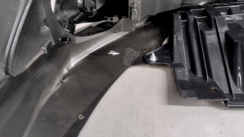 Zderzak przód przedni Toyota Auris 2 II Lift 15-18 / PŁYTA