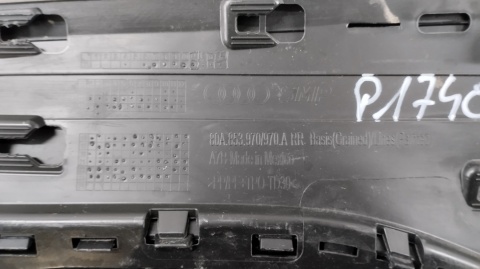 Listwa drzwi drzwiowa prawa tył tylna prawy AUDI Q5 80a853970 17-
