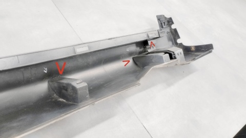 Listwa progowa lewa Volvo XC60 XC-60 LIFT 13-17 komplet
