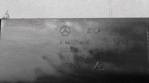 Płyta osłona pod zderzak Mercedes Vito V Klasa W447 A4478856400 A4478857400