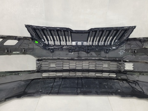 Zderzak przód przedni Skoda Karoq 57A 17-21