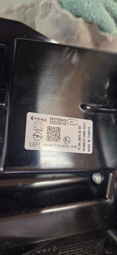 KOMPLET LAMP TYLNYCH LEWA PRAWA OPEL FRONTERA ZWYKŁA 24- 9847645480 9847645180