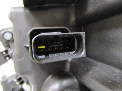 LAMPA PRZÓD OPEL FRONTERA LED 24- RH PRAWA 9850142480