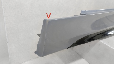 Listwa progowa lewa BMW 1 F40 M Pakiet 19-