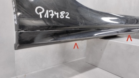 Listwa progowa prawa BMW 1 F40 M Pakiet 19-