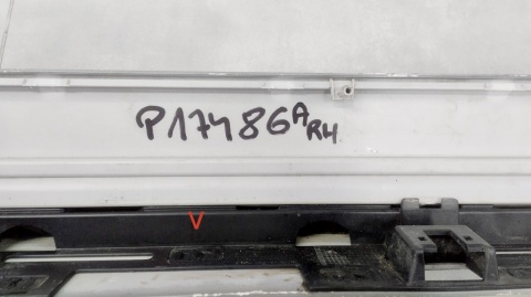 Listwa progowa prawa Ford Kuga Escape III MK3 19-23 ST Line