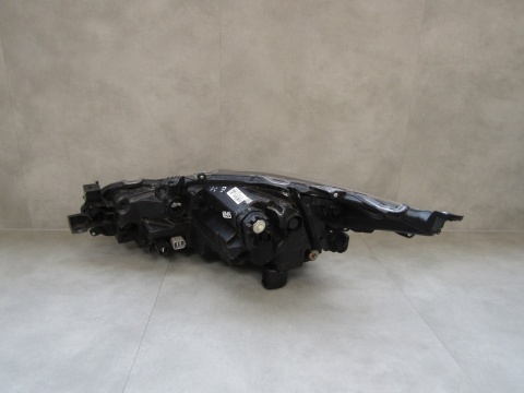 LAMPA PRZÓD TOYOTA COROLLA E21 SEDAN FULL LED RH 18-23 81110-02T51