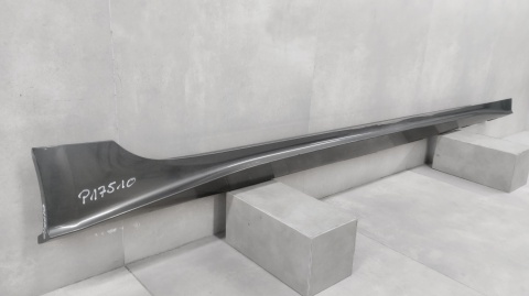 Listwa progowa prawa Audi A5 8W8 S-Line 19 Lift-