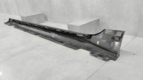Listwa progowa prawa Audi A5 8W8 S-Line 19 Lift-