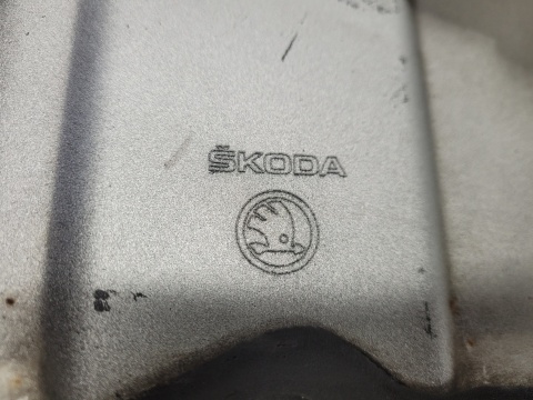 Spoiler dokładka zderzaka przód Skoda Karoq 57A 17-21