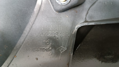 Zderzak przód przedni Renault Kadjar 15-18