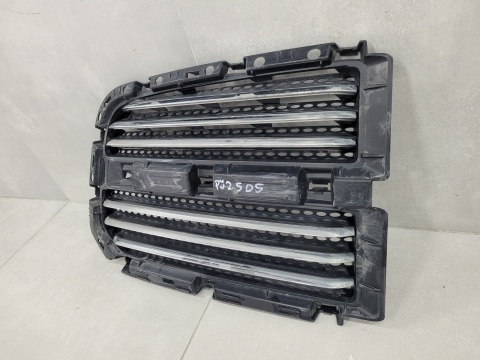 Grill atrapa mocowanie prawe DODGE RAM 3500 14-15
