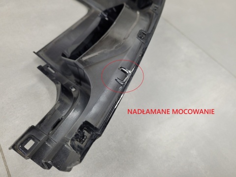Narożnik boczek zderzak prawy tył tylny Range Rover Sport II SVR L494 15-18