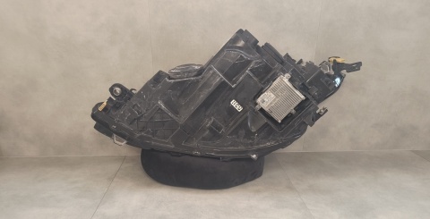 LAMPA PRZÓD VOLKSWAGEN VW GOLF 8 VIII LED 19-24 RH PRAWA 5H1941006