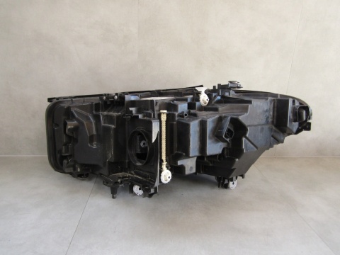 LAMPA BMW 5 G30 G31 LIFT LCI FULL LED 20-24 RH PRAWA 5A388C4-02