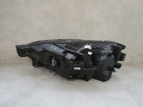 LAMPA PRZÓD VOLVO XC60 FULL LED MID CZARNA 17-24 RH PRAWA 32342517