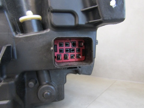 LAMPA PRZÓD VOLVO XC60 FULL LED MID CZARNA 17-24 RH PRAWA 32342517