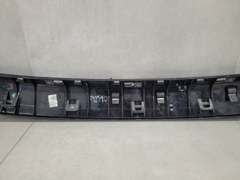 Lotka spoiler klapy bagażnika tył Volkswagen Vw T-Cross 2GM 18-23