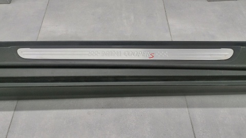 Listwa progowa prawa Mini Cooper F56 F57 13-24