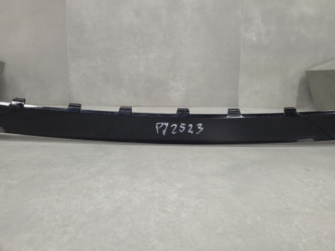 Spoiler listwa zderzaka przód przednia przedniego Mercedes EQA H243 243
