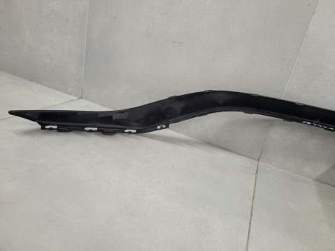 Spoiler listwa zderzaka przód przednia przedniego Mercedes EQA H243 243