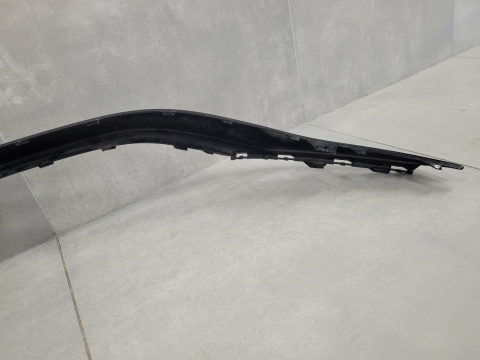 Spoiler listwa zderzaka przód przednia przedniego Mercedes EQA H243 243