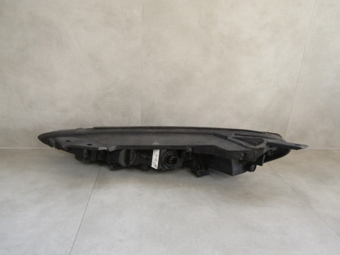 Lampa przód Hyundai Kona 1 LED DRL RH 17-21