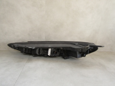 Lampa przód Hyundai Kona 1 LED DRL RH 17-21