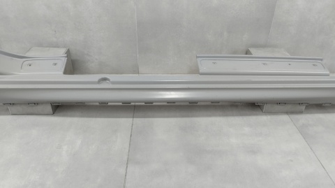 Listwa progowa prawa Mini Cooper 3 F55 JCW 13- 5D
