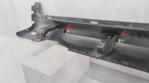 Listwa progowa prawa Volovo XC60 XC-60 LIFT 13-17