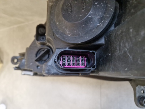 LAMPA PRZÓD VOLKSWAGEN GOLF 6 VI PLUS ZWYKŁA PRAWA RH 5M1941006G