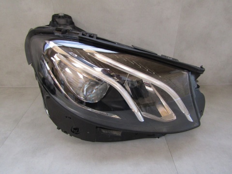 LAMPA PRZÓD MERCEDES E KLASA 213 W213 FULL LED PERFORMANCE RH PRAWA 16-20 A213906404KZ