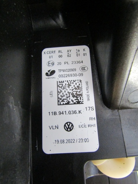 LAMPA PRZÓD VW ID.4 ID4 ID.5 ID5 FULL LED IQ LIGHT 20- RH 11B941036K
