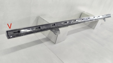 Listwa progowa prawa Skoda Fabia 4 IV Monte Carlo 6VA 21-
