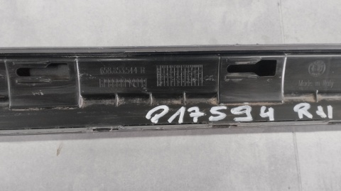 Listwa progowa prawa Skoda Kamiq Monte Carlo 658