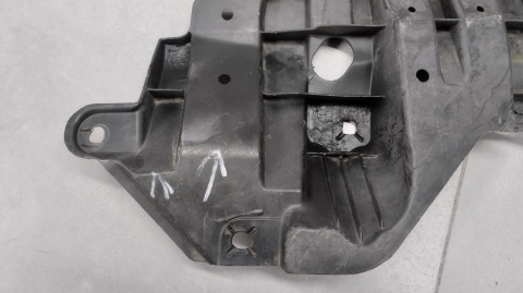 Płyta osłona podłoga pod zderzak TOYOTA PRIUS V / PRIUS + 12-