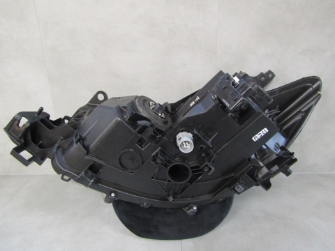 LAMPA PRZÓD MAZDA CX5 I KSENON SKRĘTNY 12-14 KR8251030A