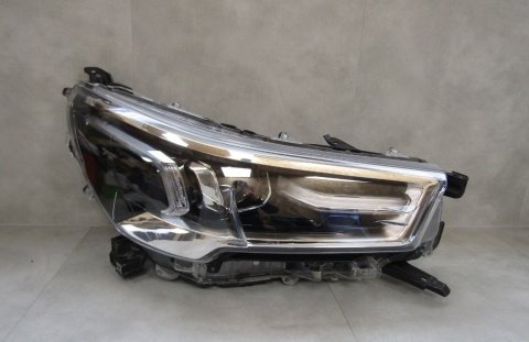 LAMPA PRZÓD TOYOTA HILUX VIII 8 LIFT FULL LED 20- RH PRAWA
