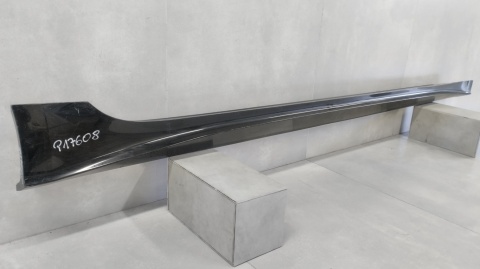 Listwa progowa prawa Audi A5 8W8 S-Line 19 Lift-