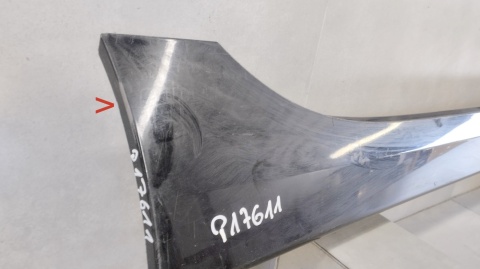 Listwa progowa prawa BMW 1 F40 2 F44 19- próg
