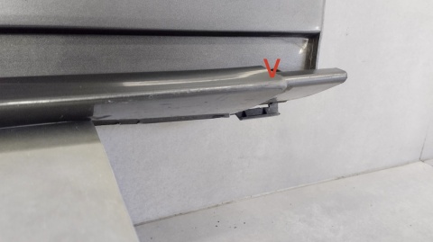 Listwa progowa prawa Ford Kuga MK2 Titanium ST 12-19