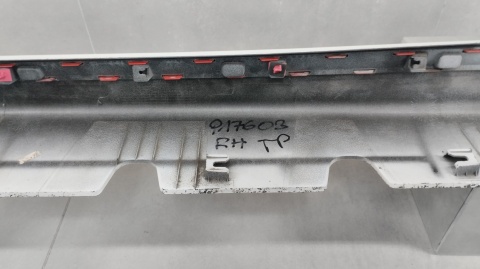 Listwa progowa prawa KIA PICANTO 5D GT Line 17-