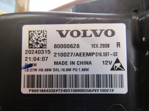 LAMPA PRZÓD LAMPA PRZÓD VOLVO EX30 FULL LED 23- RH PRAWA 80000628