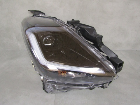LAMPA PRZEDNIA SUZUKI SWIFT MK8 LIFT RH PRAWA FULL LED 24- STANLEY W7082